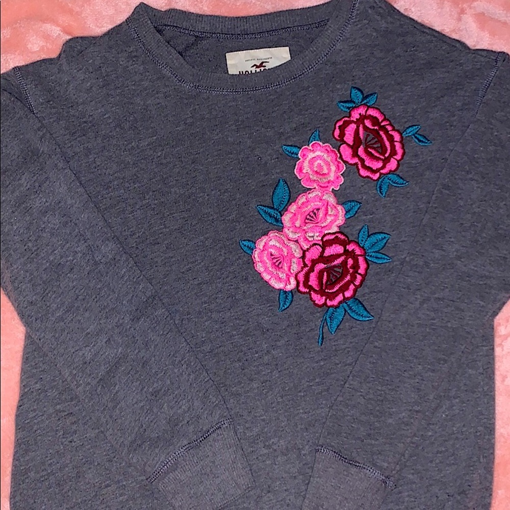 Hollister rose print crewneck